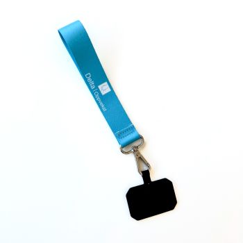 Delta oppvekst mobilholder